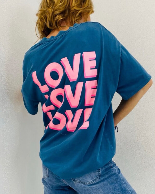 Camiseta azul LOVE 💙🩵