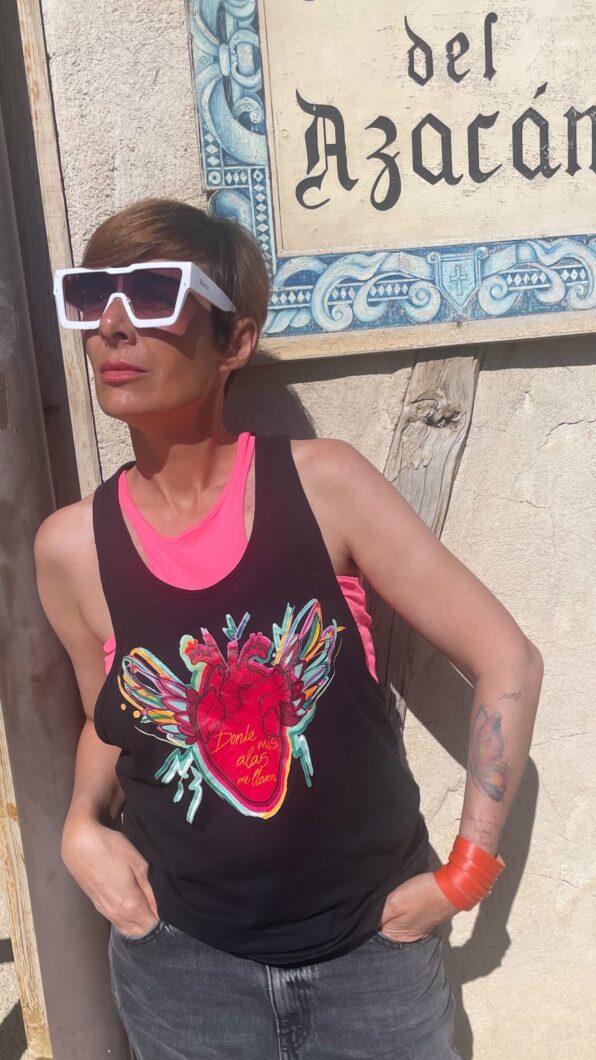 Camiseta oversize CORAZÓN CON ALAS